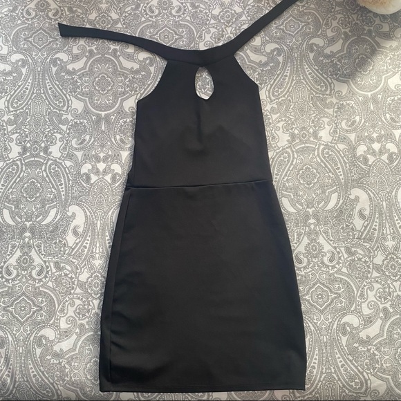 Juniors Cheryl Creation Black Halter Tight Party Dress Size: Small - Picture 2 of 6